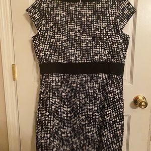 Size 16 Liz Claiborne classic dress.